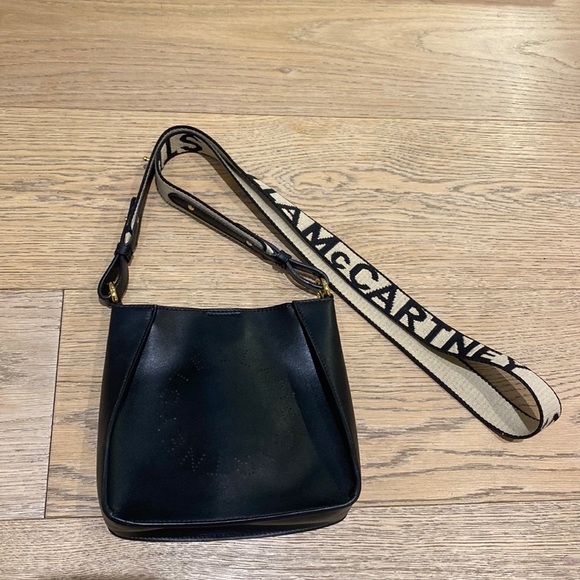 Stella McCartney - Picture 1 of 7